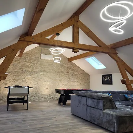 Maison Proche Du Avec Jacuzzi Et Sauna Feriehus *