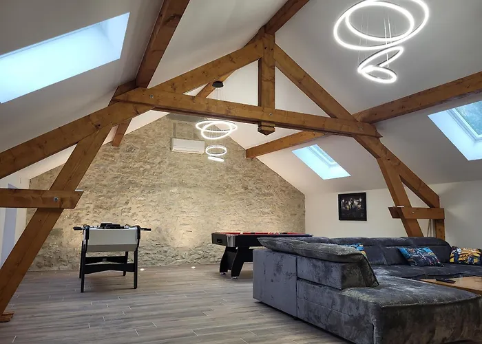 Maison Proche Du Avec Jacuzzi Et Sauna Feriehus *