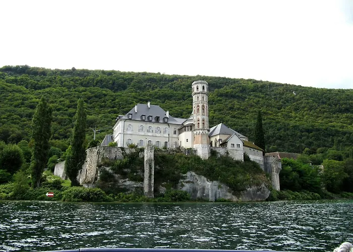 Maison Proche Du Avec Jacuzzi Et Sauna Feriehus *